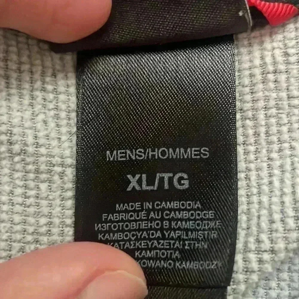 Men’s Northface Pullover